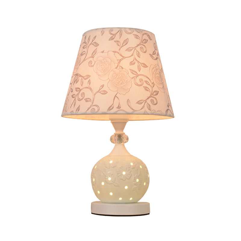 Ceramic European Fabric Table Lamp