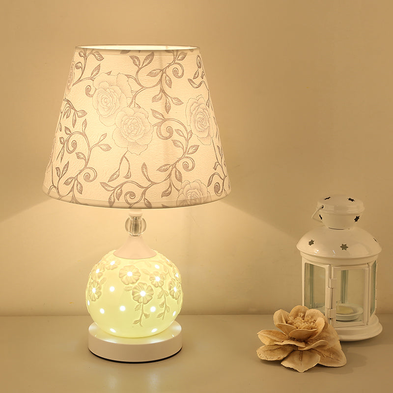 Ceramic European Fabric Table Lamp