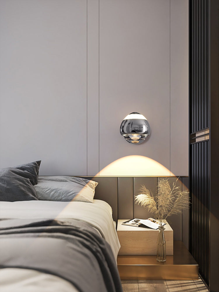 Italian Minimalist Wall Lamp